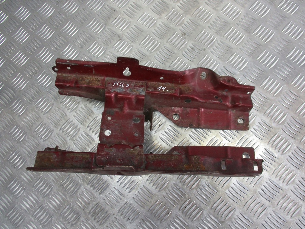 фото №1, Основание аккумулятор ford mondeo mk3 1.8 16v