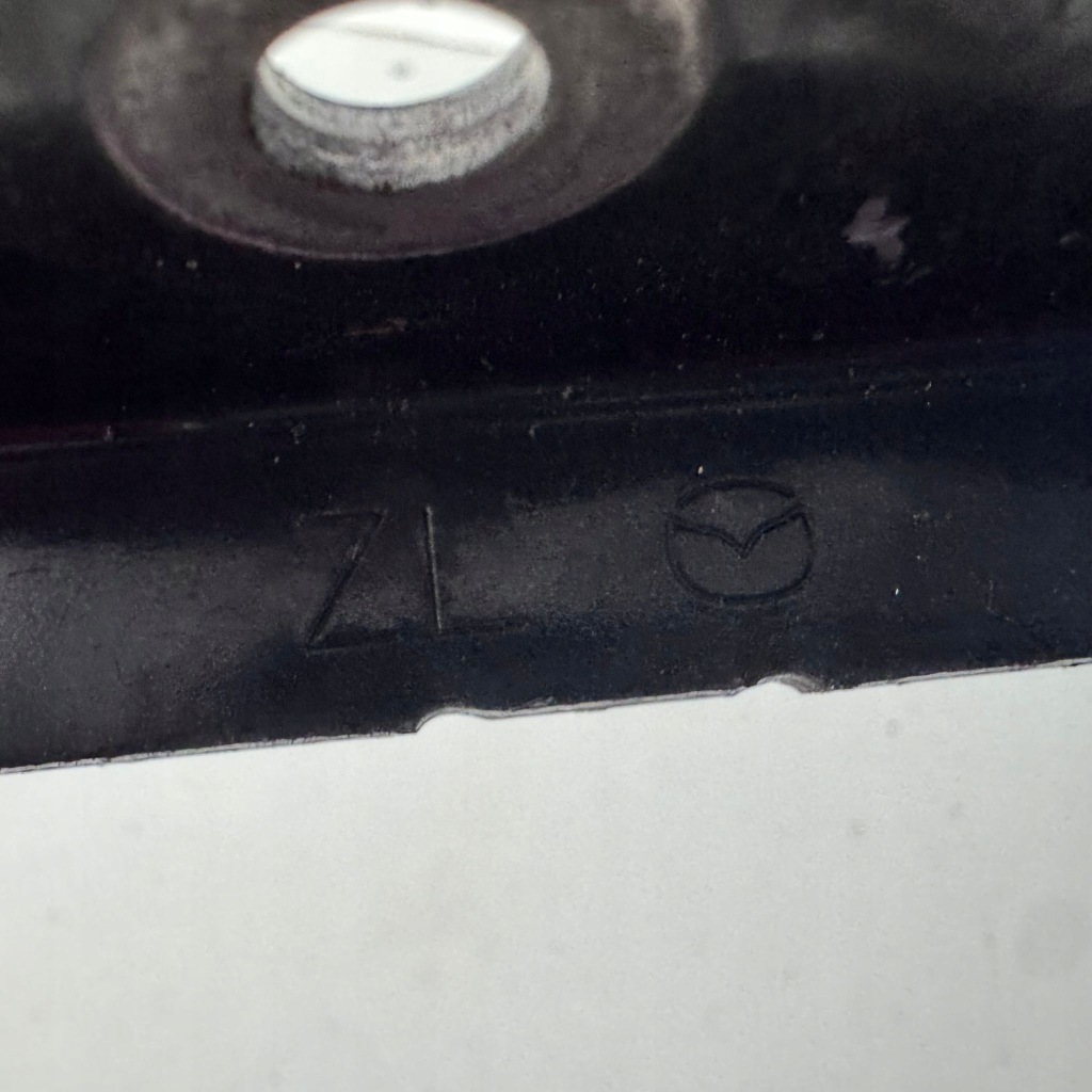 Петли капота левое  правый  комплект mazda 6 gh оригинальный номер оригинал ghp9 Цена