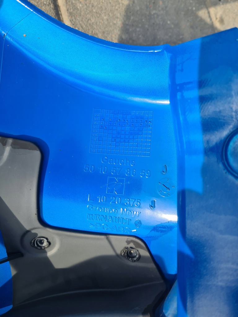 Уголок облицовка ветровик левая renault midlum dxi gama d Доставка