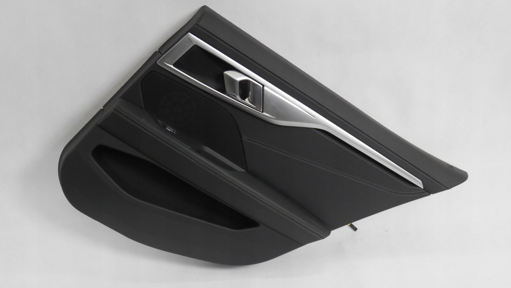 фото №1, Bmw 8 g16 grancoupe оббивка двері правий задня шкіра