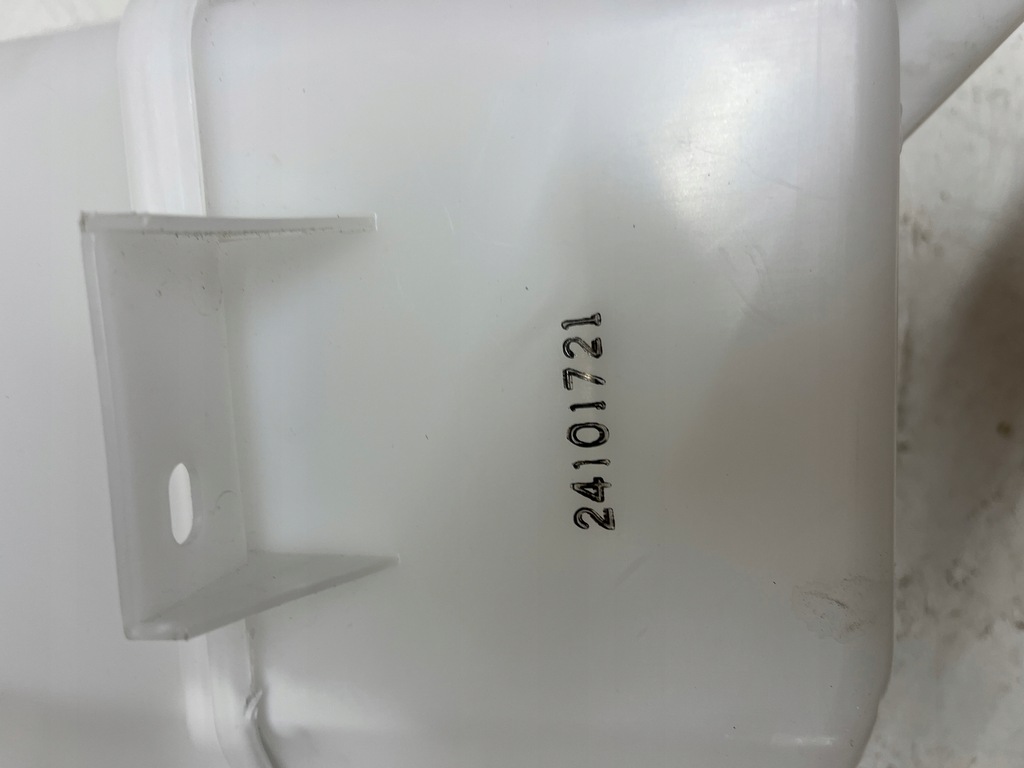 фото №8, Toyota corolla cross бак розпилювача 8531516230