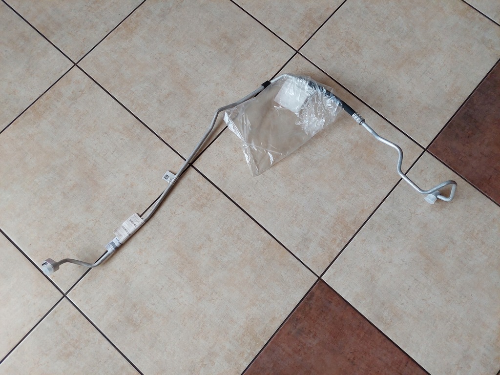 фото №5, Шланг кондиционера - bmw x5 g05 - новый