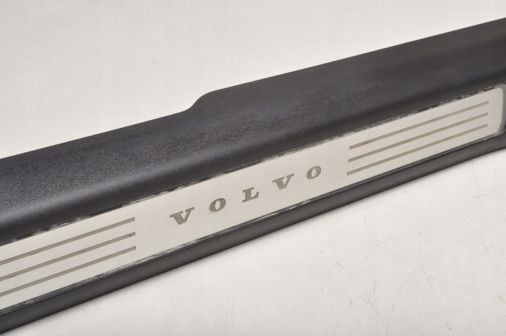 Volvo v90 2 накладка  порог порог правая передок  передняя led 31377617 Цена