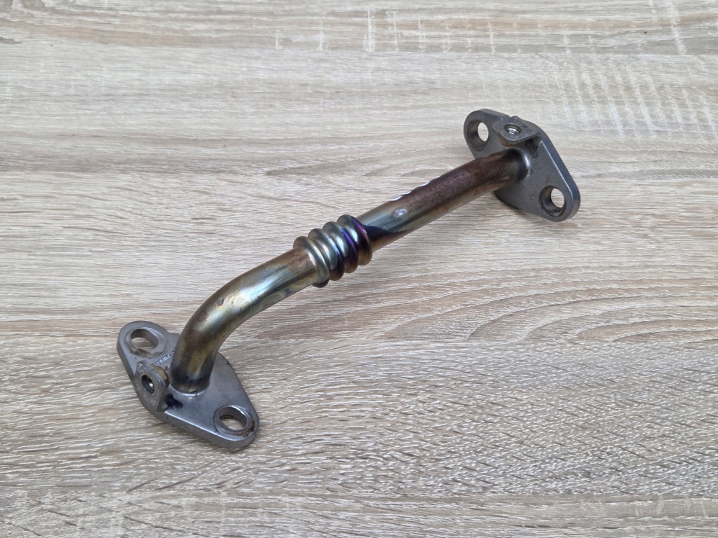 фото №1, Renault clio v 1.6 e-tech трубка шланг egr 147251411r