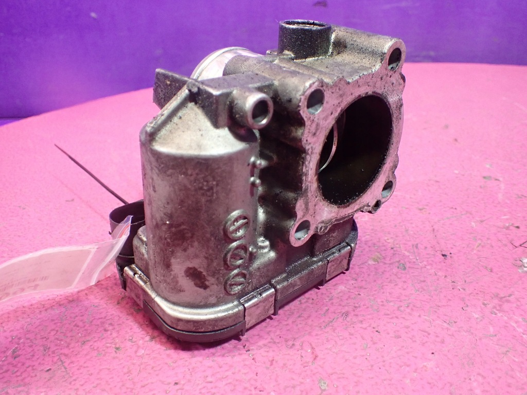 фото №7, Renault laguna ii 2,0 дроссельная заслонка 8200330810d