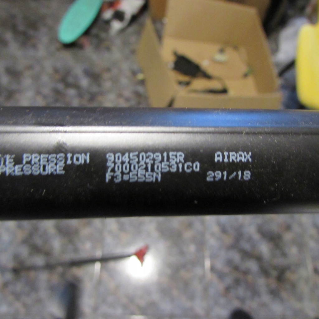 фото №3, Привод амортизатор задняя крышка багажника renault zoe