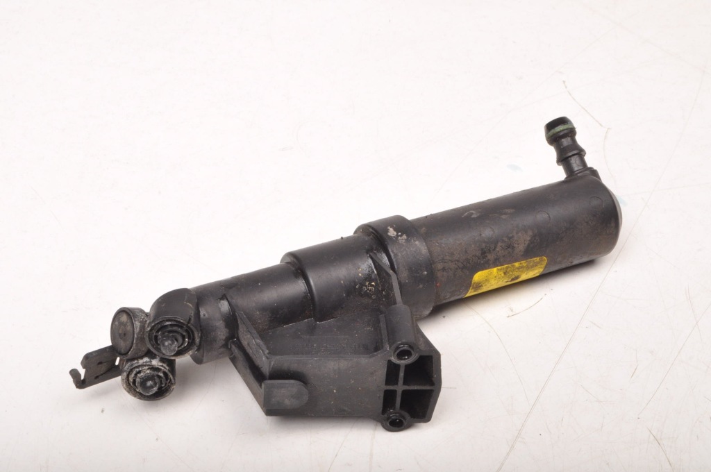 фото №1, Volvo s40 ii v50 помпа омивач фара права