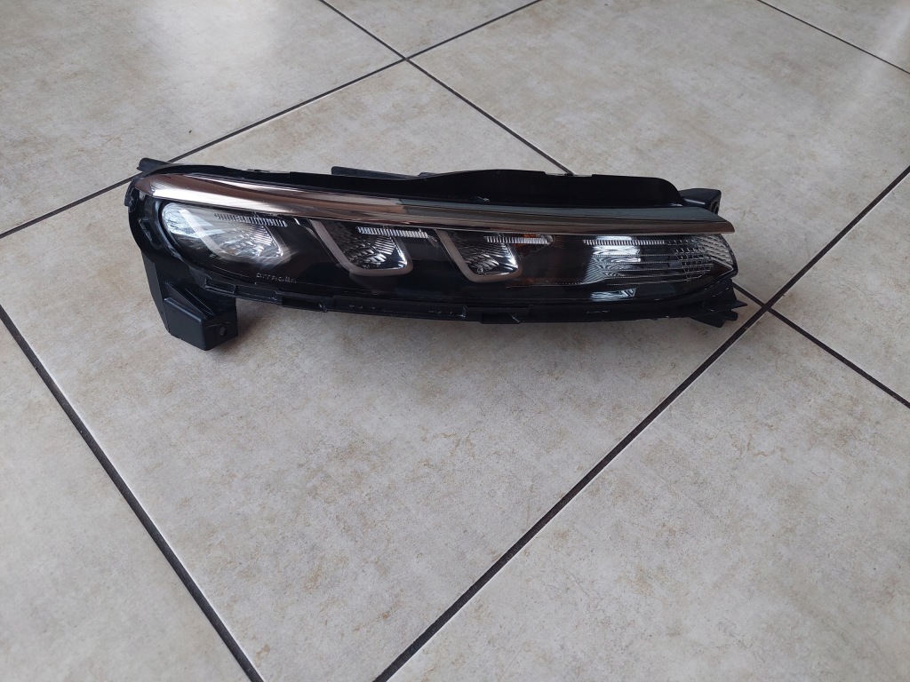 фото №1, Свет led - правое - citroen c3 aircross - lift