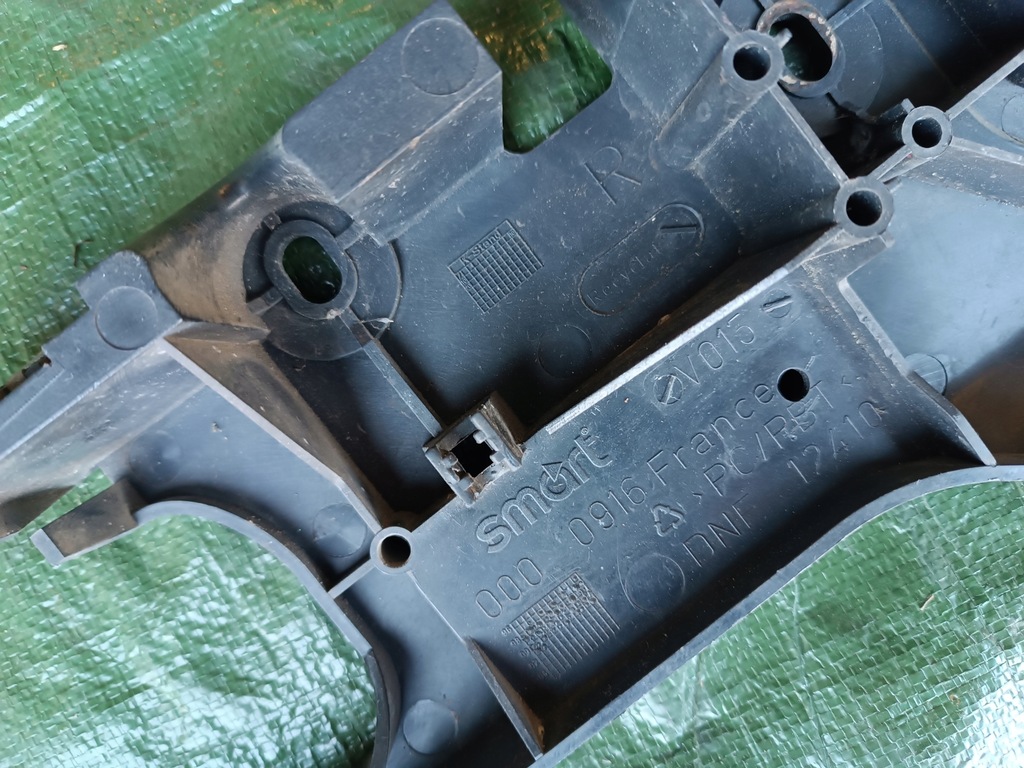 фото №8, 0000916v015 smart 450 i fortwo направляющая бампера крыла правый перед