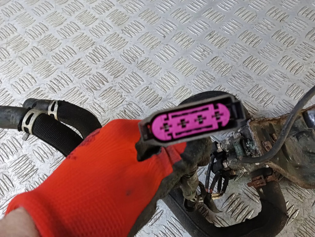 фото №6, Нагреватель wody nissan juke f15 1.5 dci