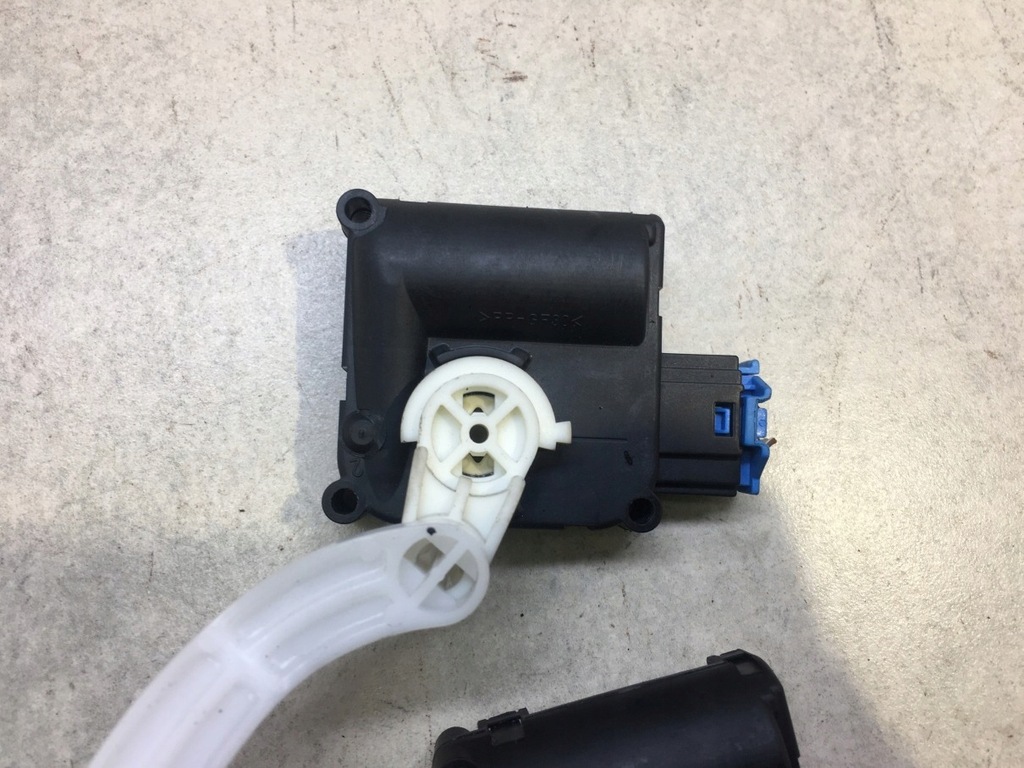 фото №7, Моторчик обігрівача audi a6 c6 3.2 v6 0132801359