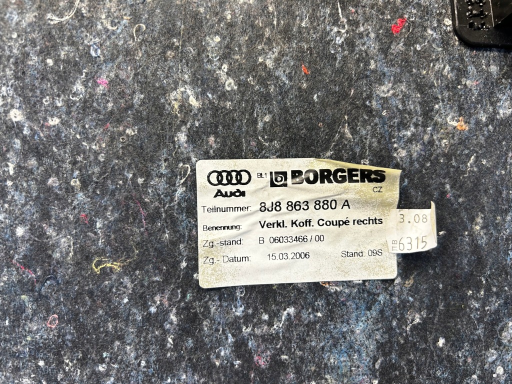 Audi tt tts ttrs оригінальний номер 8j8863879a 8j8863880a Недорого