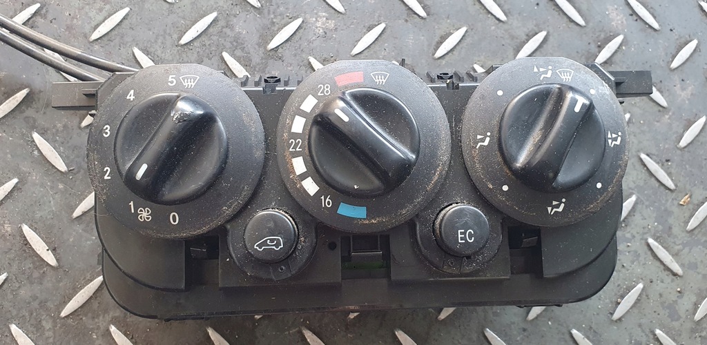 фото №1, Панель обдув mercedes a140 lift 1688301285