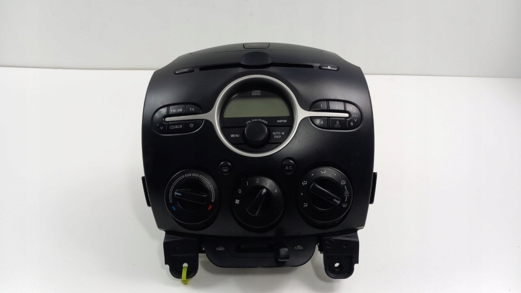 фото №1, Mazda2 de панель обдув кондиционера радио