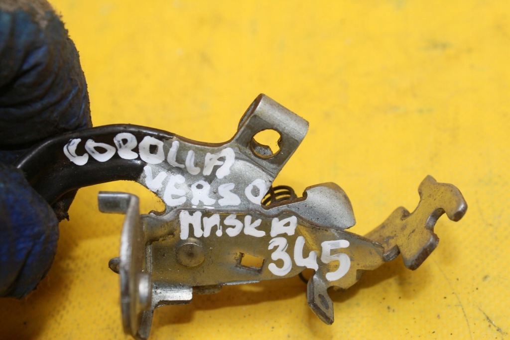 фото №4, Ручка открывания капот corolla verso