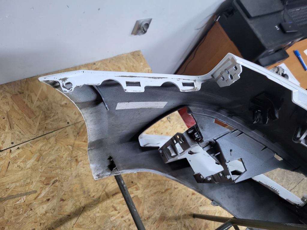 Audi a-4 a4 b9 8w рестайлінг  20r-- бампер передній перед Зі Шроту