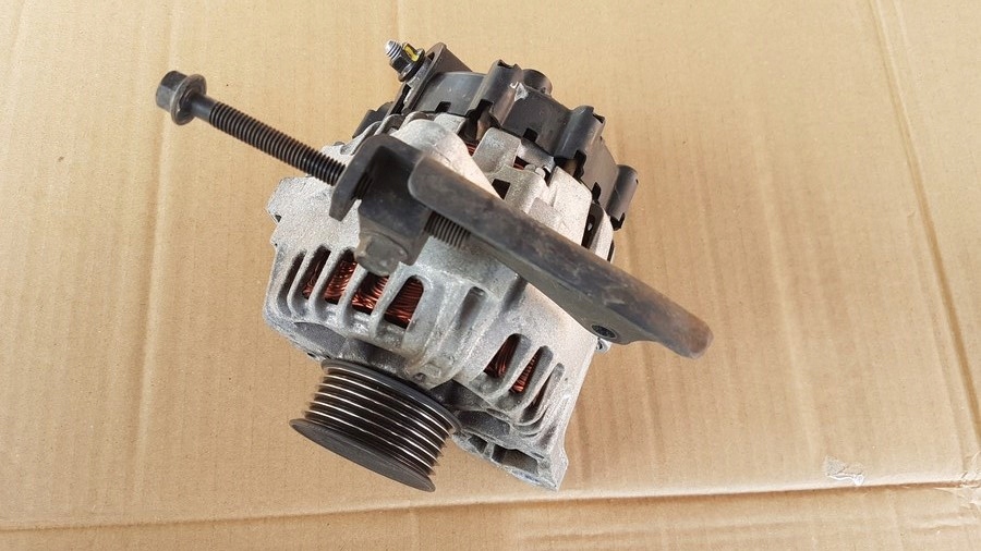 Купить Kia hyundai генератор 2,0 37300-2e400