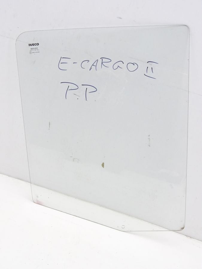 фото №1, Iveco eurocargo 02-15 стекло дверь правый перед 04r