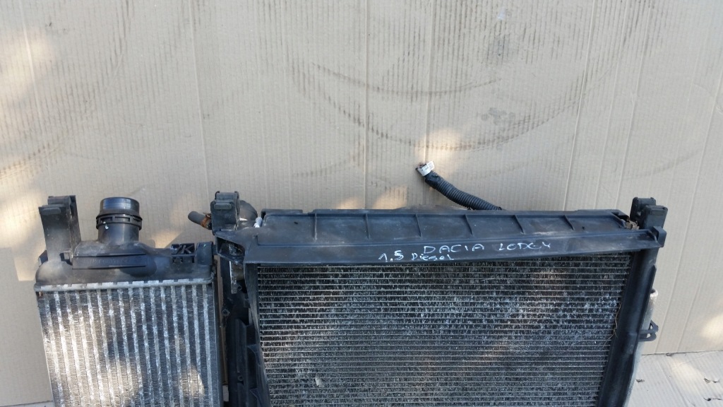 Pas передній радіатор dacia lodgy 1.5 tdi Оригінал