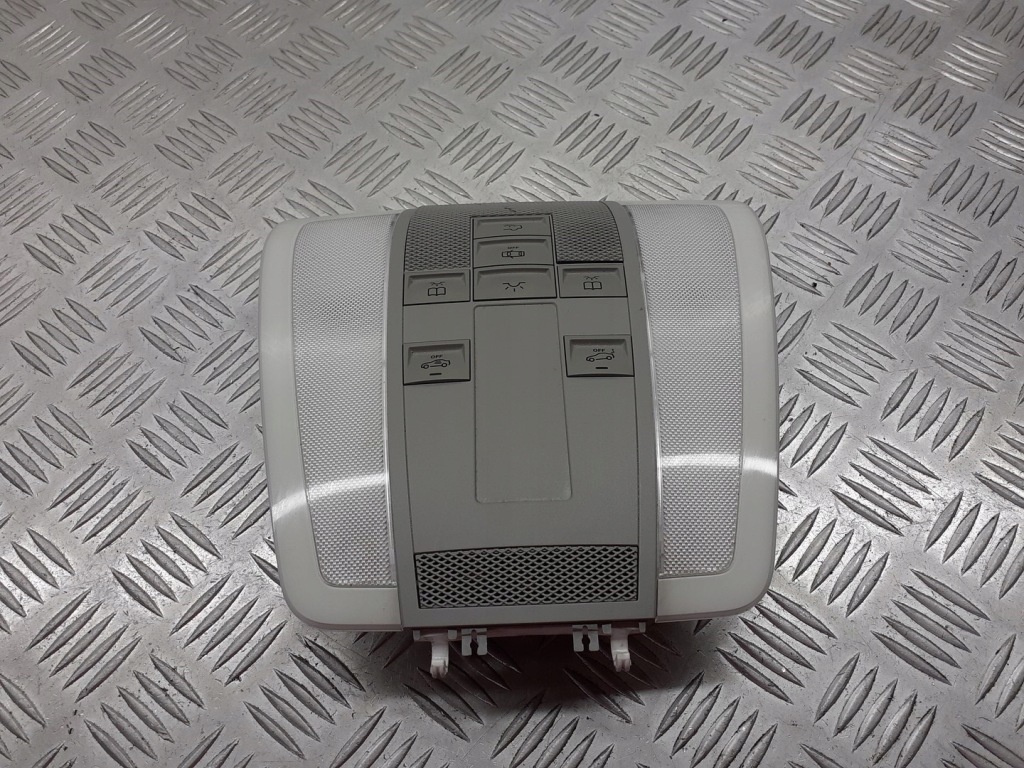 фото №1, Освещение кабины перед mercedes w204 2.2 cdi a2048205901