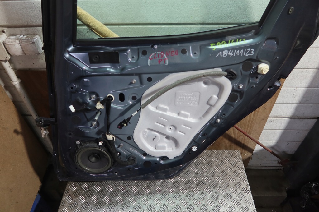 фото №10, Дверь правый задняя clio v
