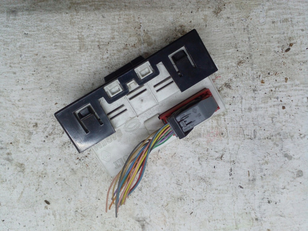 фото №2, Дисплей экран renault megane ii 8200107839