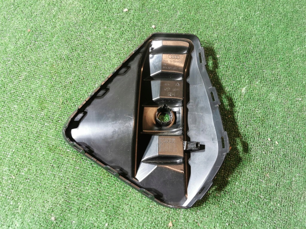 фото №11, Решётка правая бампера перед передний audi q4 e-tron 89a 89a807682