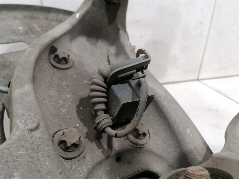 Mercedes gt c190 gts s правий передня частина hub a1903301601 wheel підшипник housing - Зі Шроту