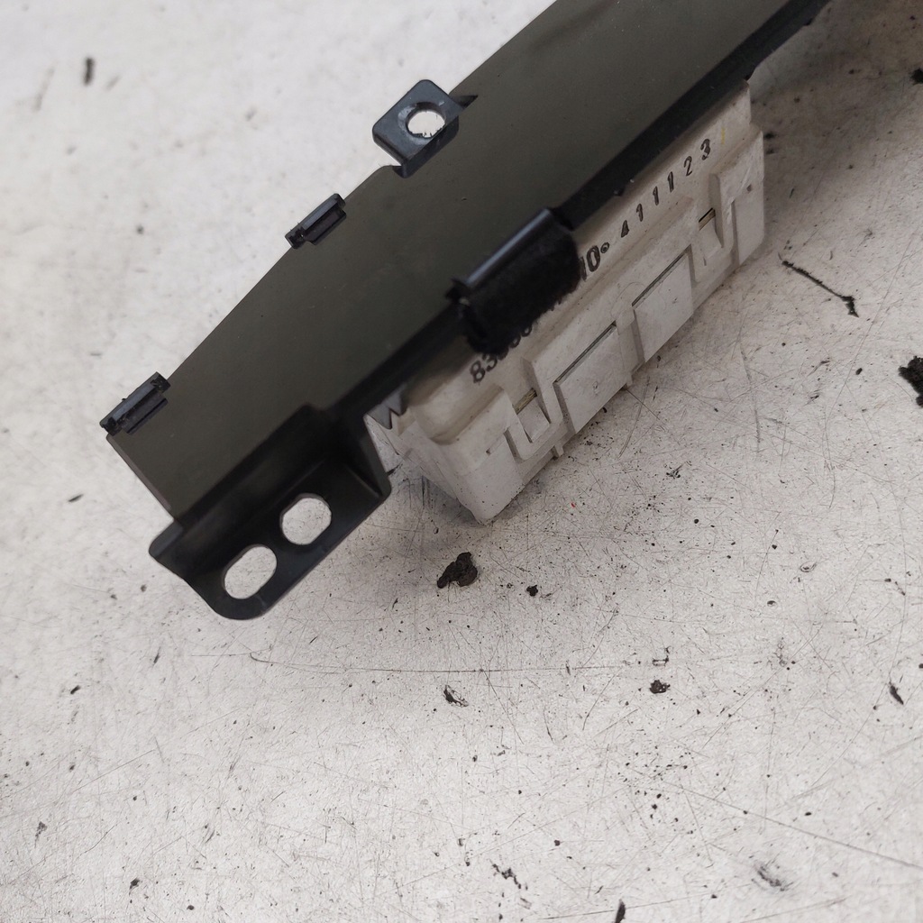 фото №13, Toyota prius 2 ii дисплей индикатор ремней