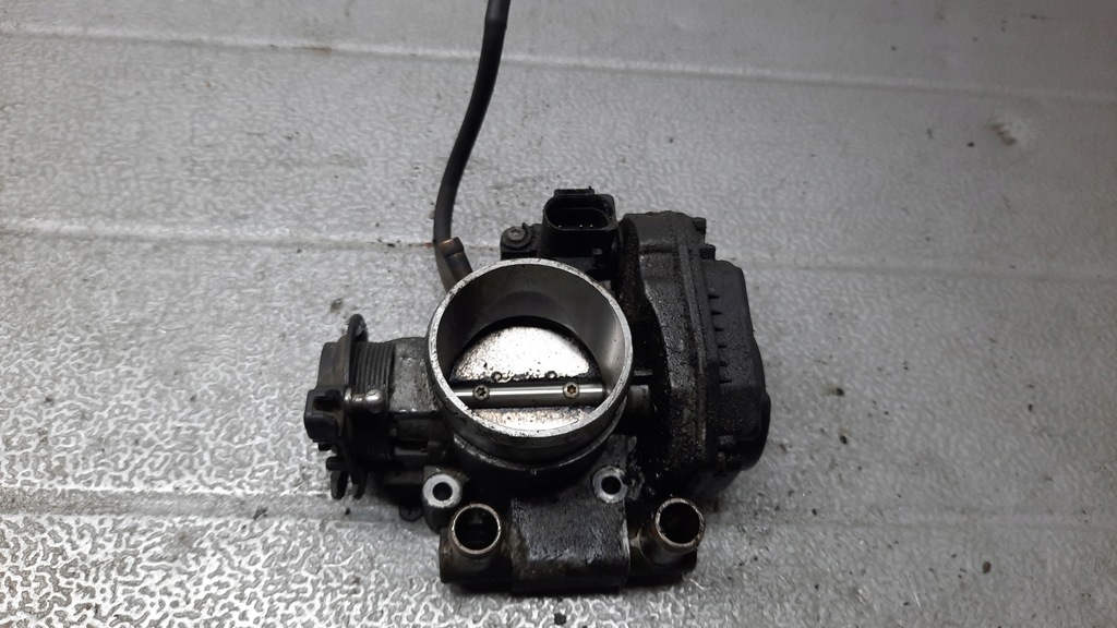 фото №1, Дросельна заслінка audi a4 b5 1.8b 95r