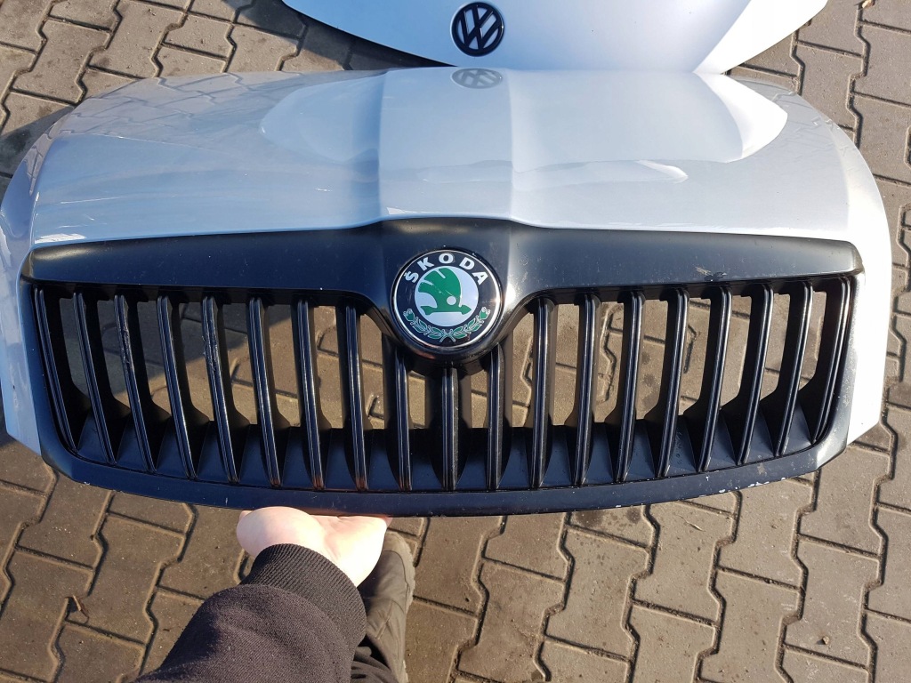 фото №6, Skoda octavia 2 ii lift 08-12r капот решётка радиатора lf8k