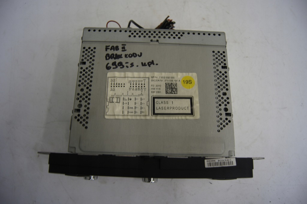 фото №8, Экран монитор навигация радио skoda fabia ii lift 3t0035191a