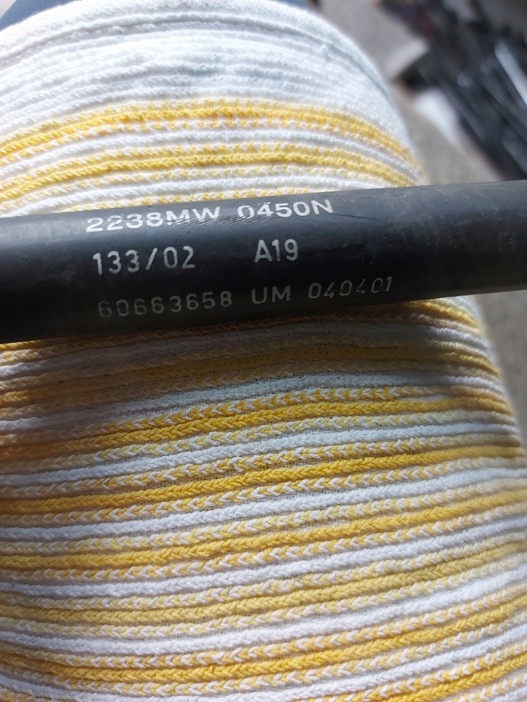 фото №3, Привід амортизатор капот кришки перед lancia thesis