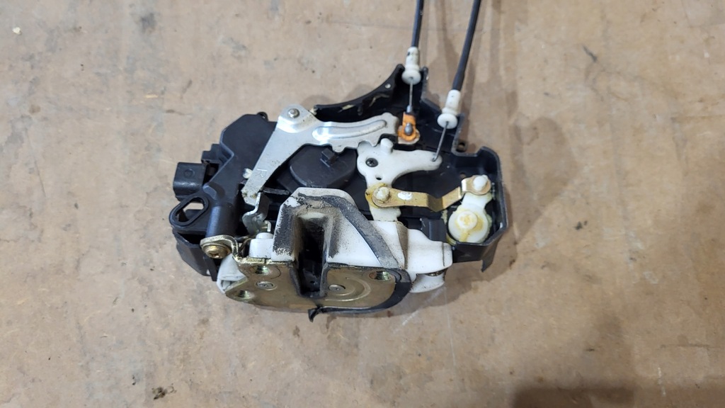 фото №5, Замок двері правий перед mitsubishi colt vi 04-07 hb 5d 2 pin