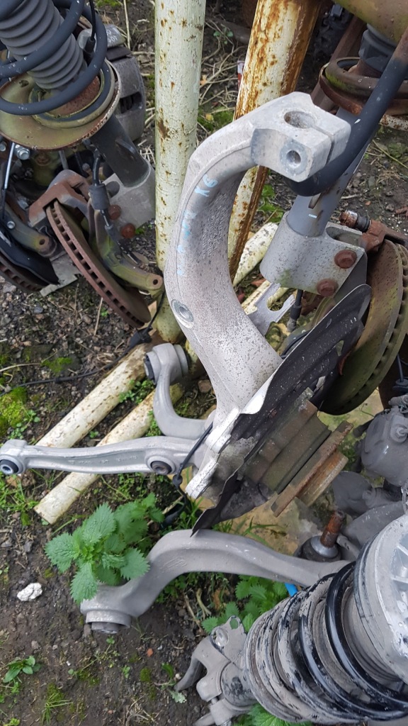 Купить Поворотный кулак правая рычаги bmw f15 f16