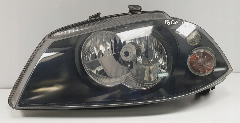 фото №1, Лампа лівий перед seat ibiza iii 6l europa