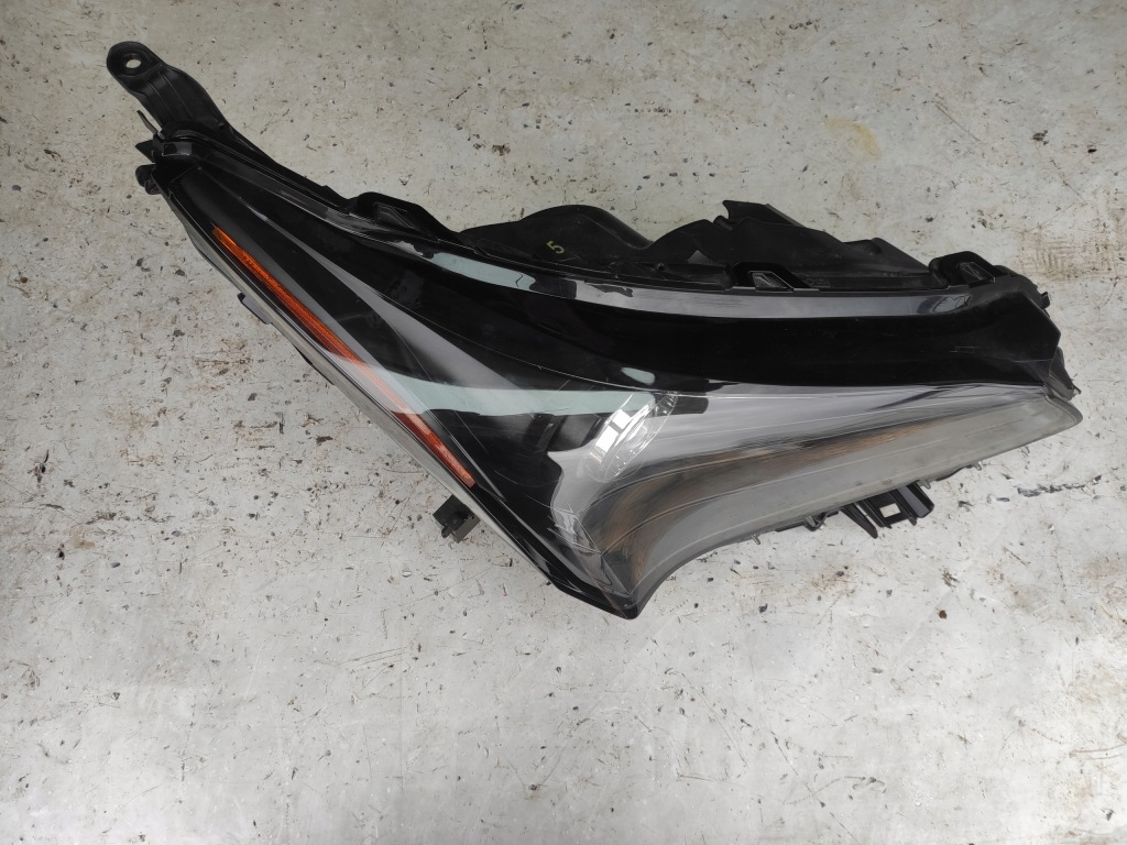 фото №2, Лампа права перед передня lexus nx