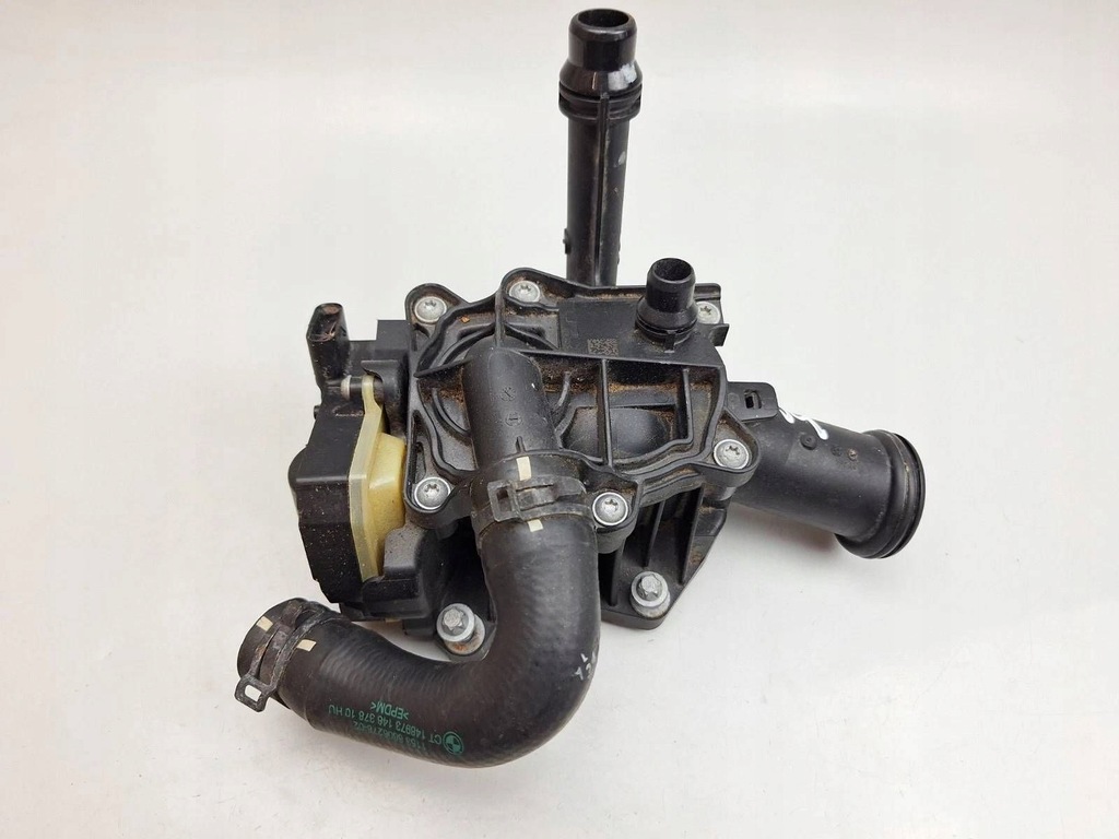 фото №8, Корпус термостата bmw 3 f30 f35 f31 7642854