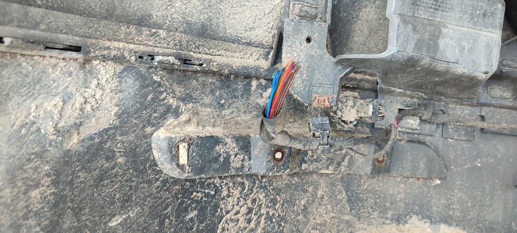 фото №8, Бампер задний + датчики audi a4 b8 8k allroad 8k0807511f 2011-2015