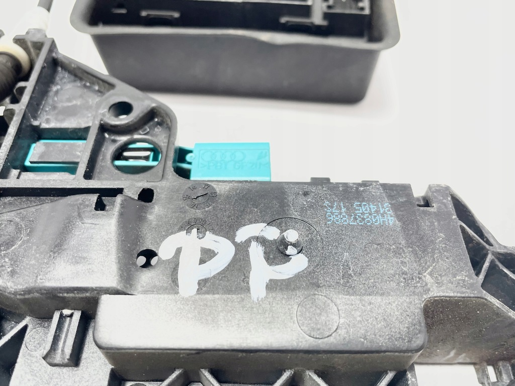 фото №8, Audi a7 4g c7 lift доводчик дверь левый правый перед замок модуль комплект