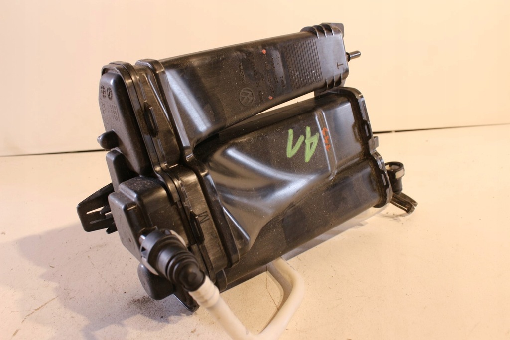 фото №9, Фильтр угольный паров audi a1 ii 82a 2q0201801a