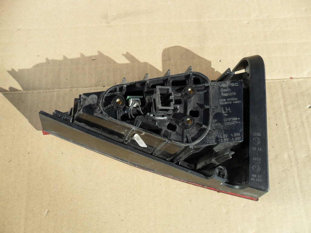 фото №8, Skoda superb iii kombi 15-19 лампа лівий задня