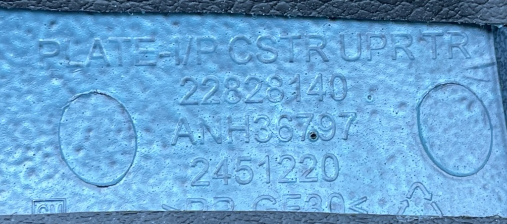 фото №3, O2 cadillac escalade iv 2014 - молдинг защита панели консоли 22828140