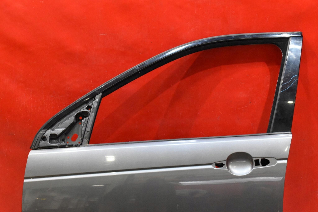 фото №3, Дверь левая перед передние серые land rover discovery 5 v sport 14-19