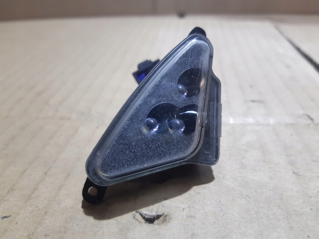 фото №1, Audi a8 d3 лампа дзеркало led 4e0949133