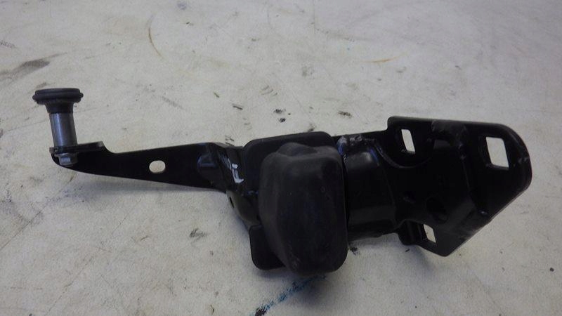 фото №1, Ролик направляющая дверь раздвижных правая movano b