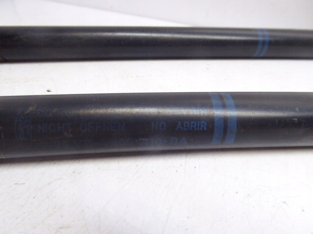 фото №5, Ford transit v 1994 r- амортизаторы крышки комплект
