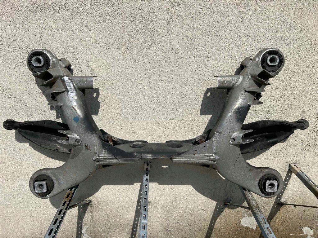 фото №4, Балка подрамник задняя a2303500600 переключатель левая правая mercedes sl r230