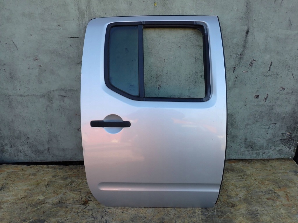 фото №1, Двері праве задня зсувні nissan navara d40