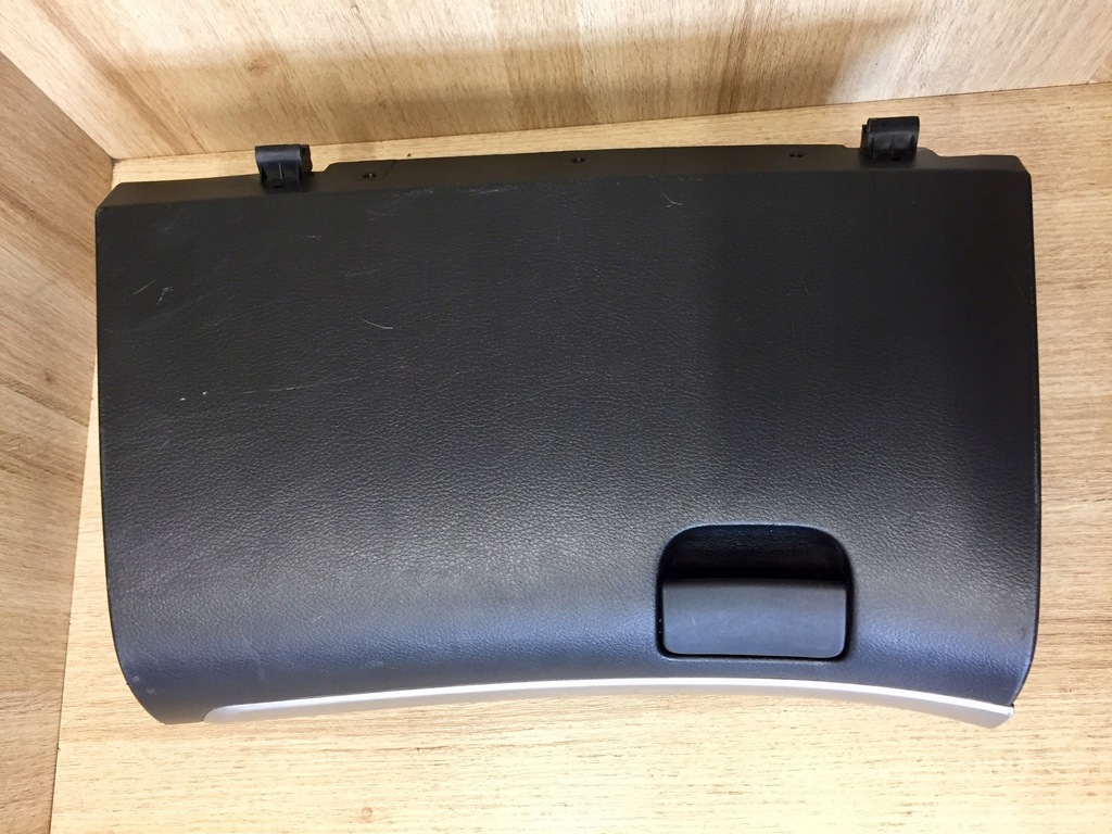 фото №1, Бардачок пассажира legacy v outback iv 10r europa